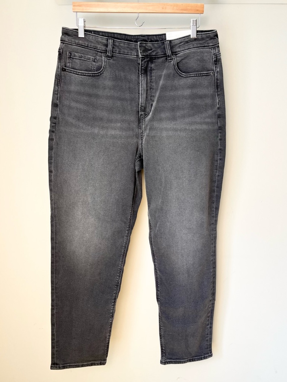 American Eagle Mom Jeans